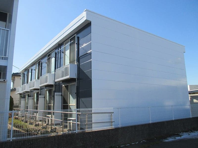 Main exterior of leopalace Fuji B