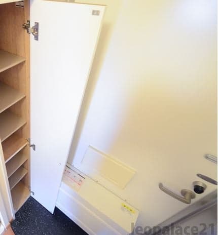 Room image 13