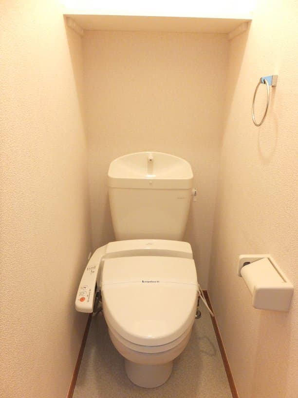 Room image 8