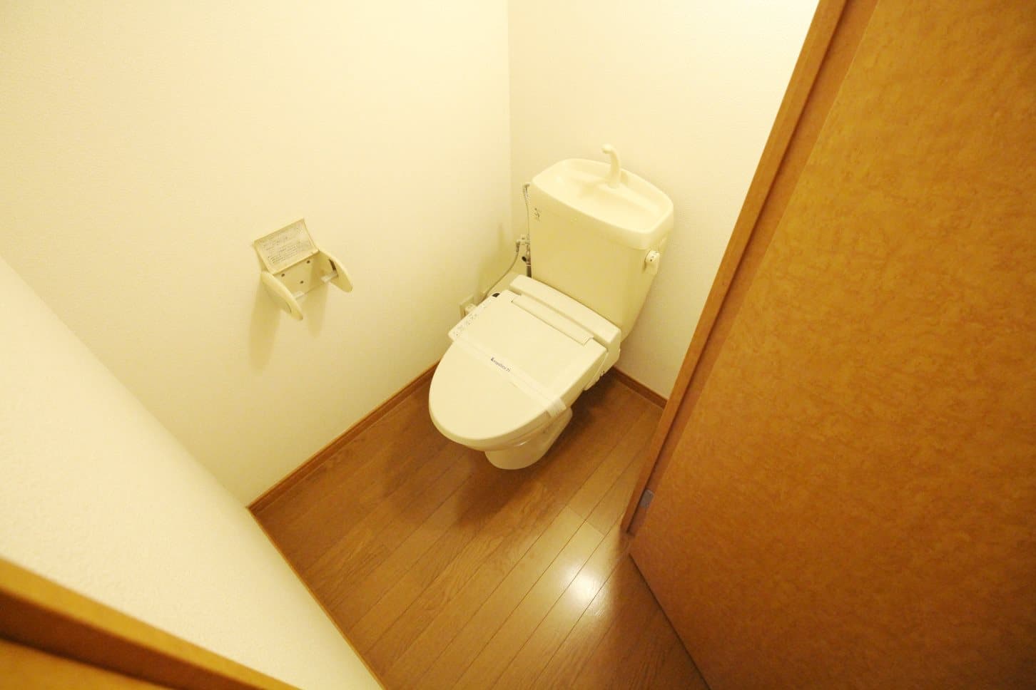 Room image 11