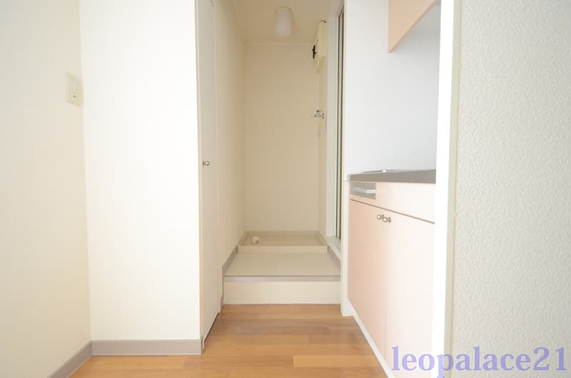 Room image 14