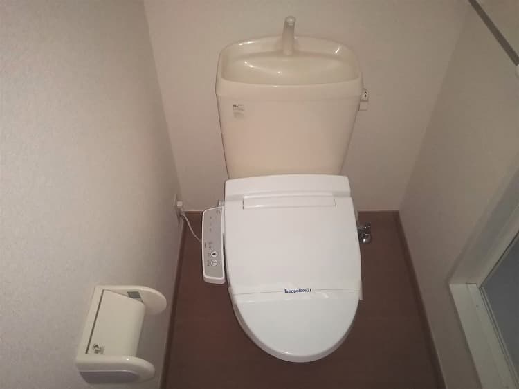 Room image 13