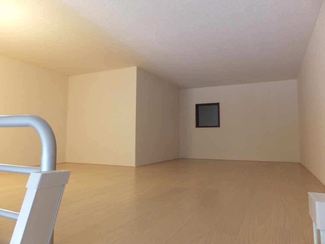 Room image 10
