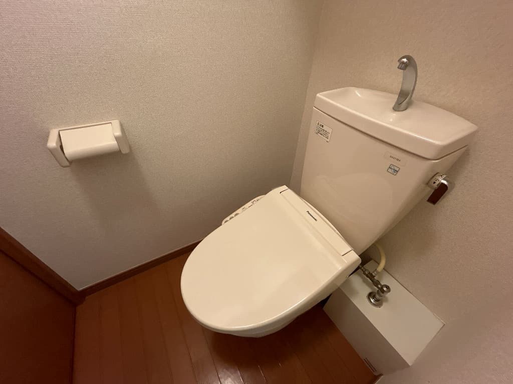 Room image 9