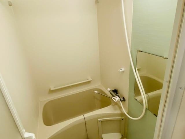 Room image 11