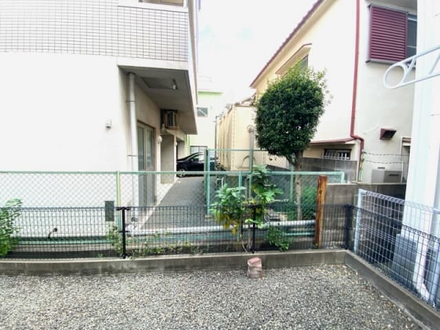 Room image 12