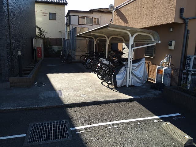 Room image 16