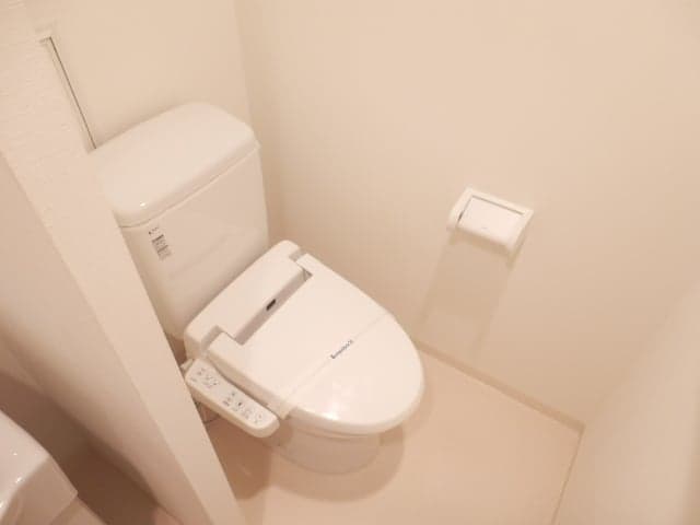 Room image 9