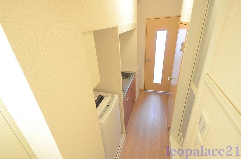 Room image 10