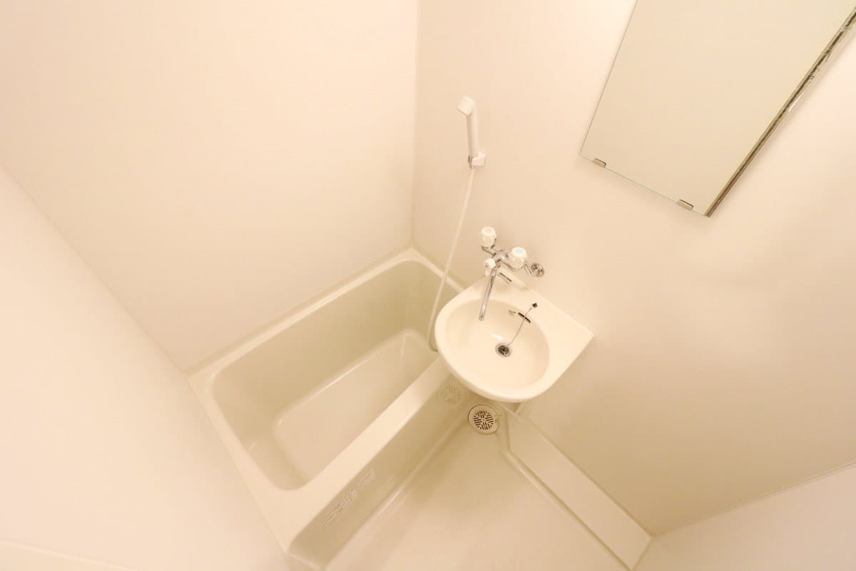 Room image 10