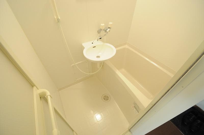 Room image 13