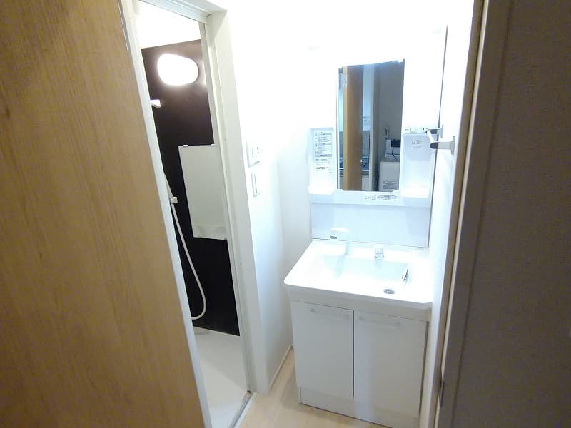 Room image 12