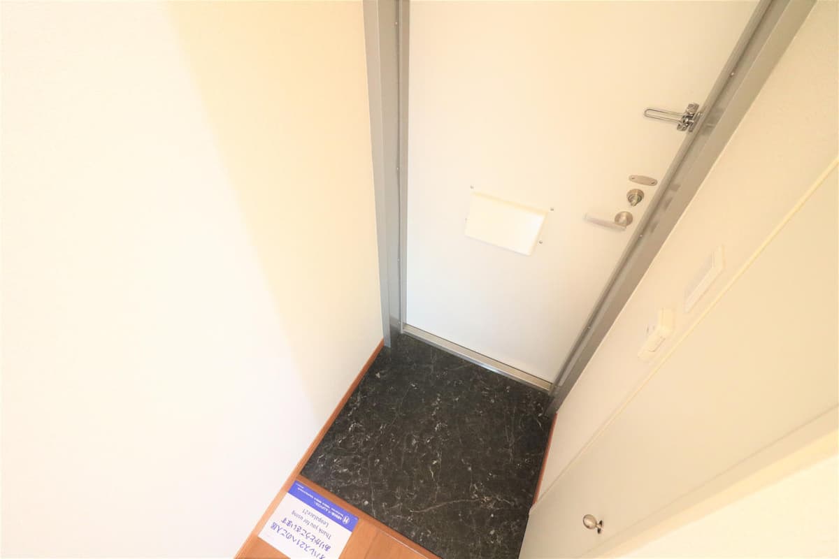 Room image 16