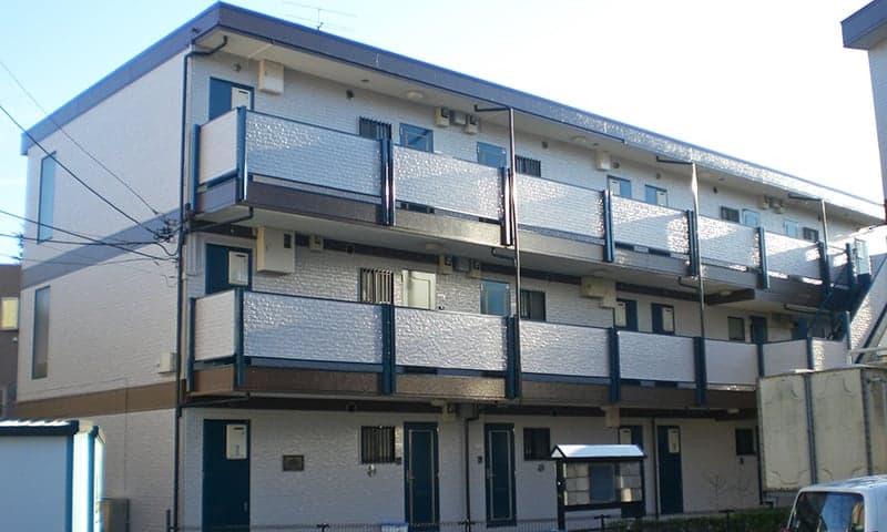 Main exterior of leopalace Sakae II