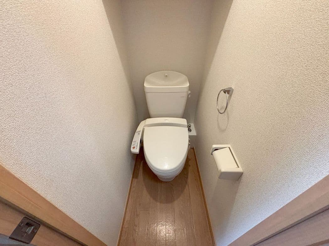 Room image 9