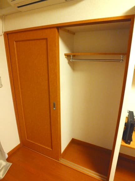 Room image 15