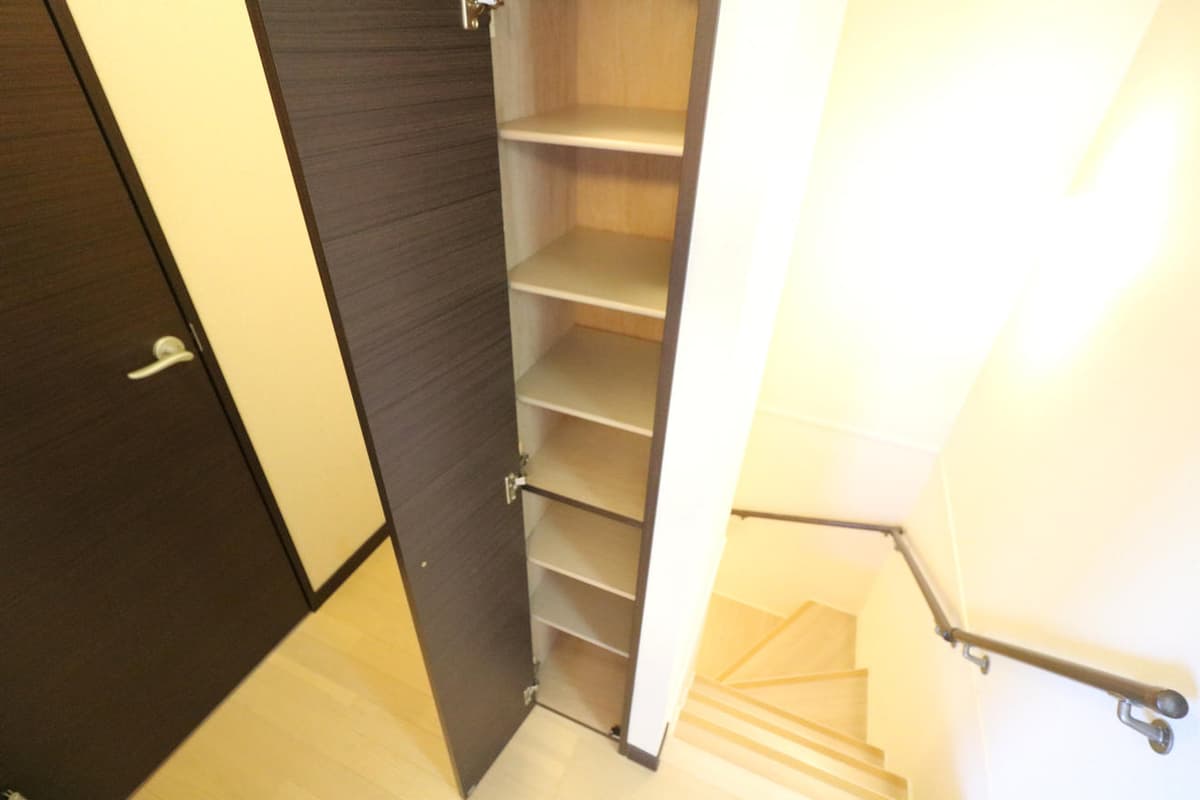 Room image 12