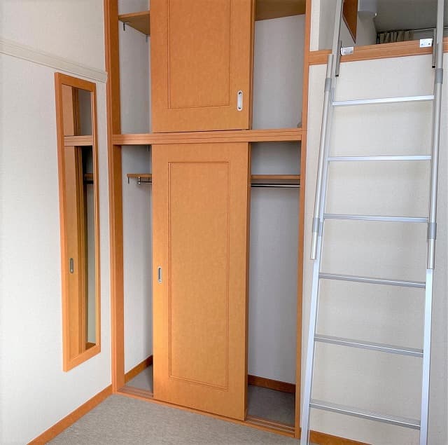 Room image 8