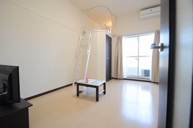 Preview interior of LEONEXT Corpo Chijyun
