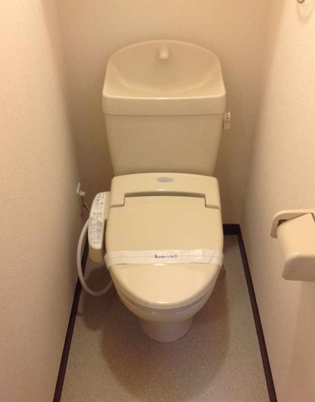 Room image 8