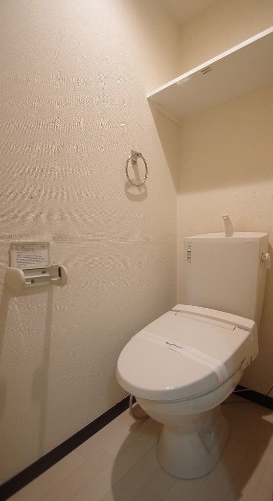 Room image 9
