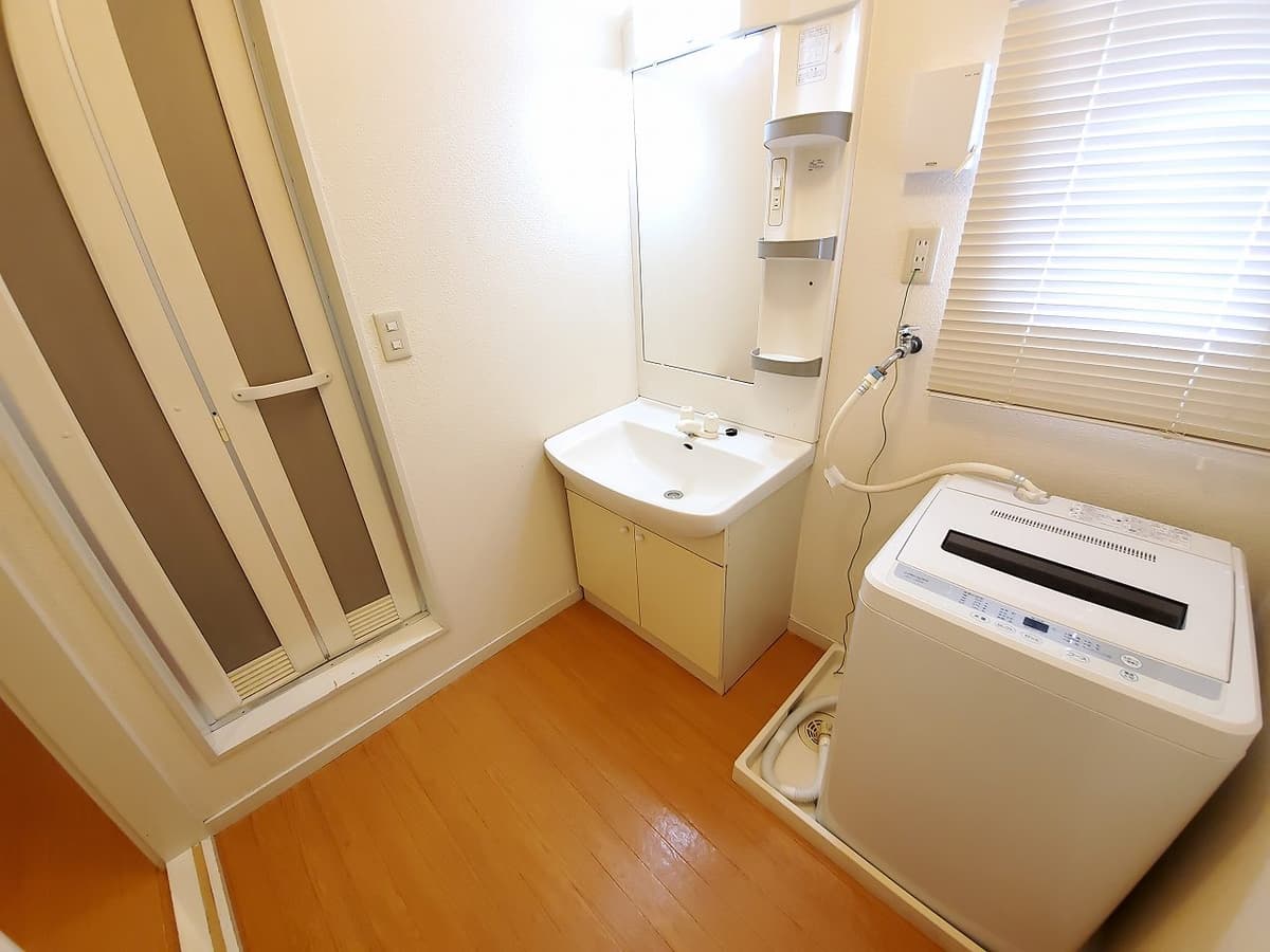 Room image 15