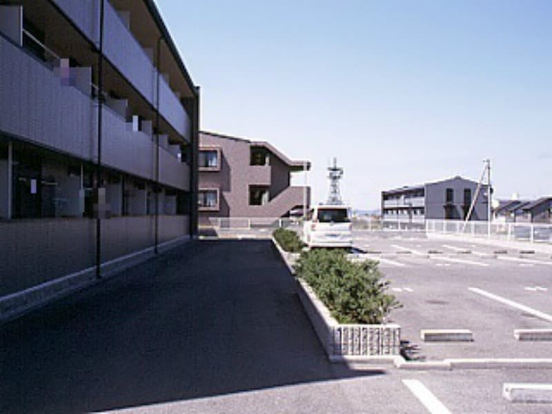 Room image 10