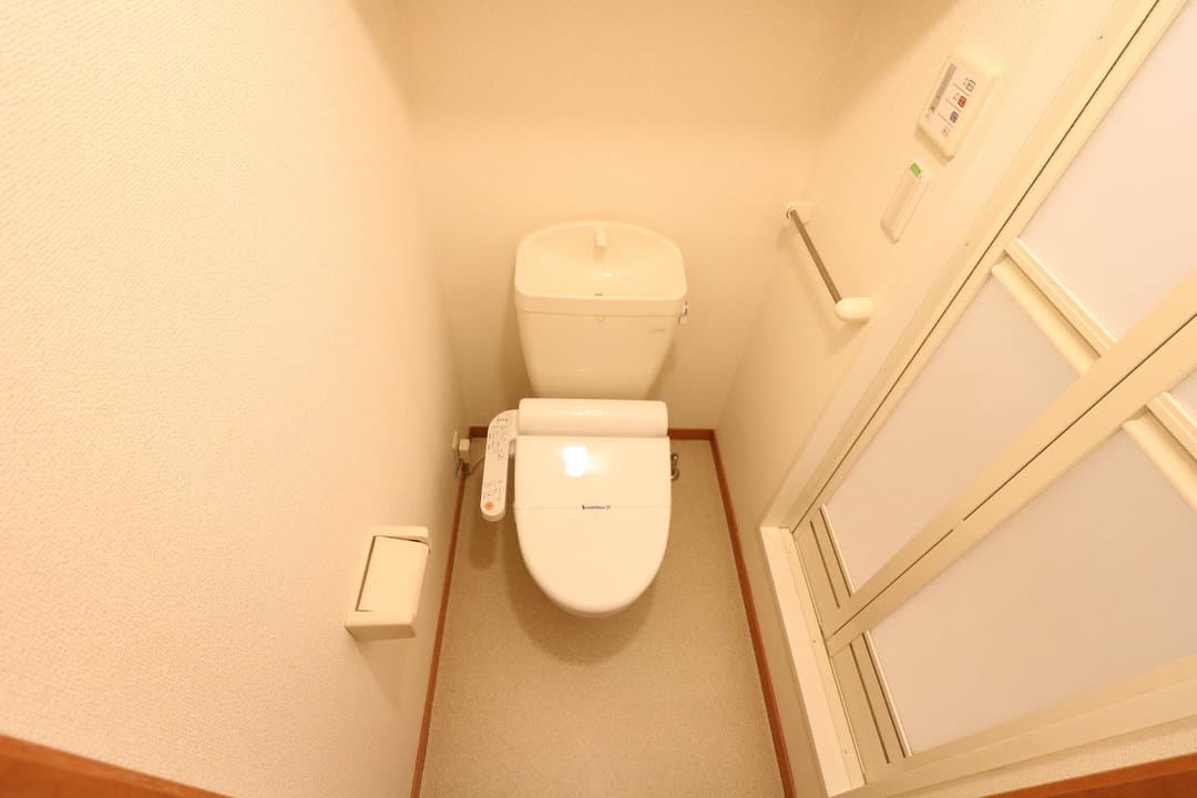 Room image 14