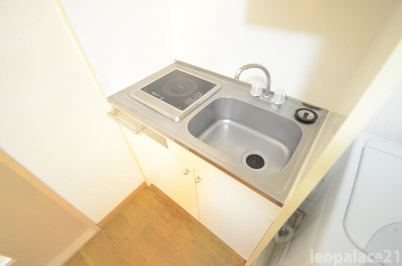Room image 11