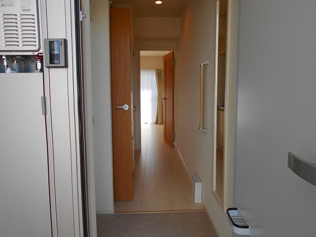 Room image 10