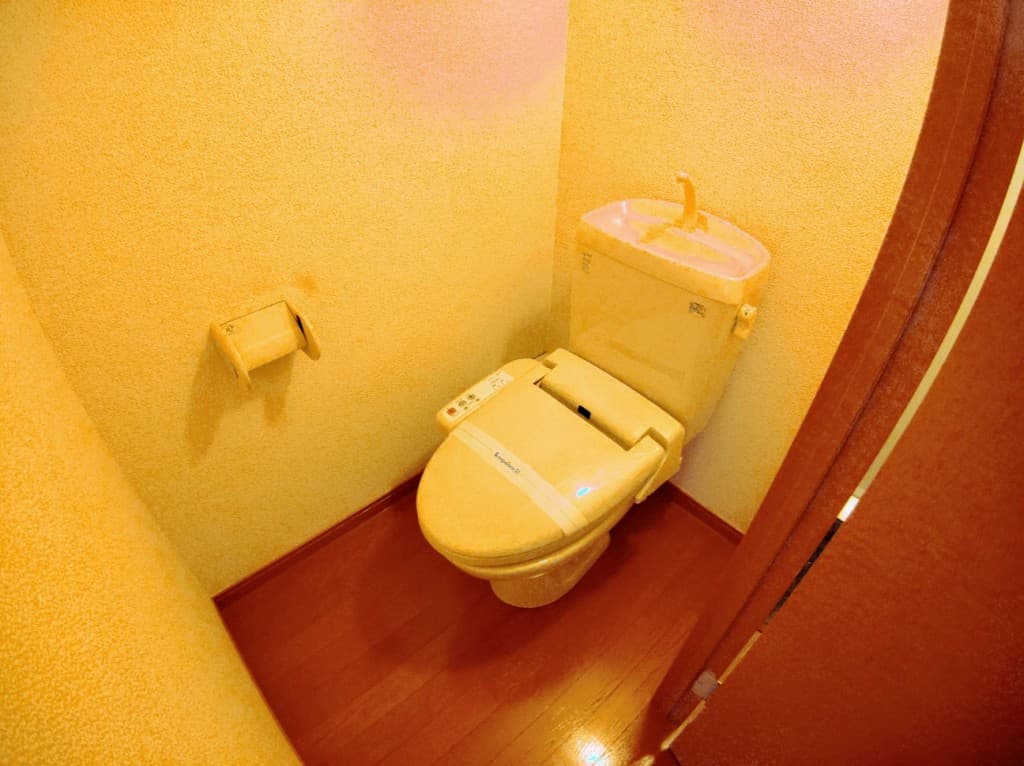 Room image 13