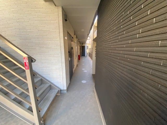 Room image 11