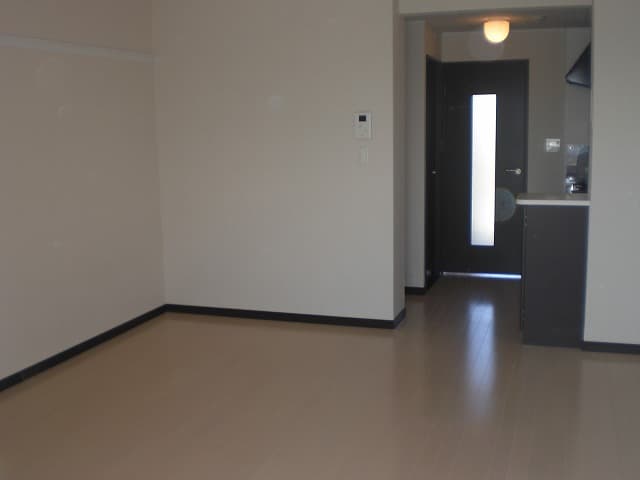 Room image 16