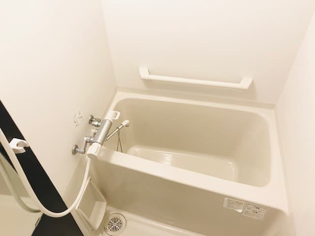 Room image 15
