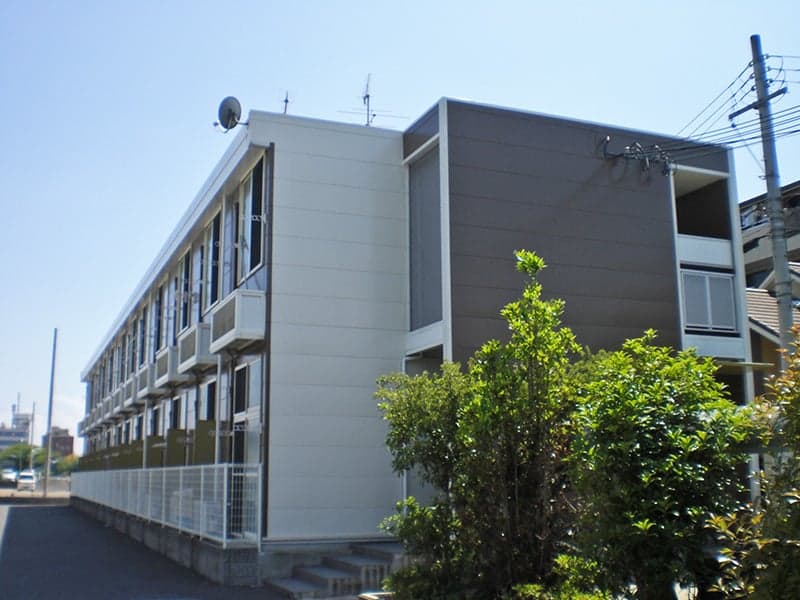 Main exterior of leopalace Ogura