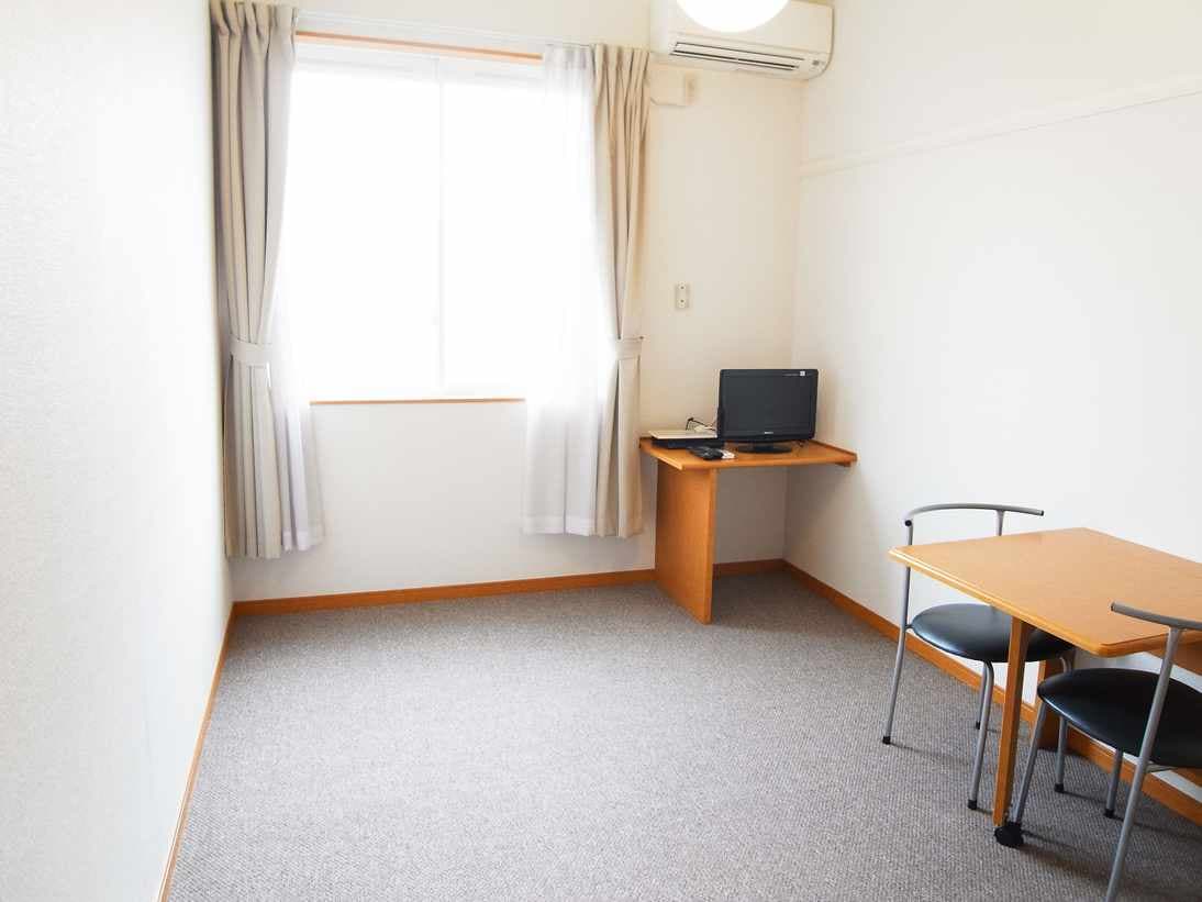 Room image 12