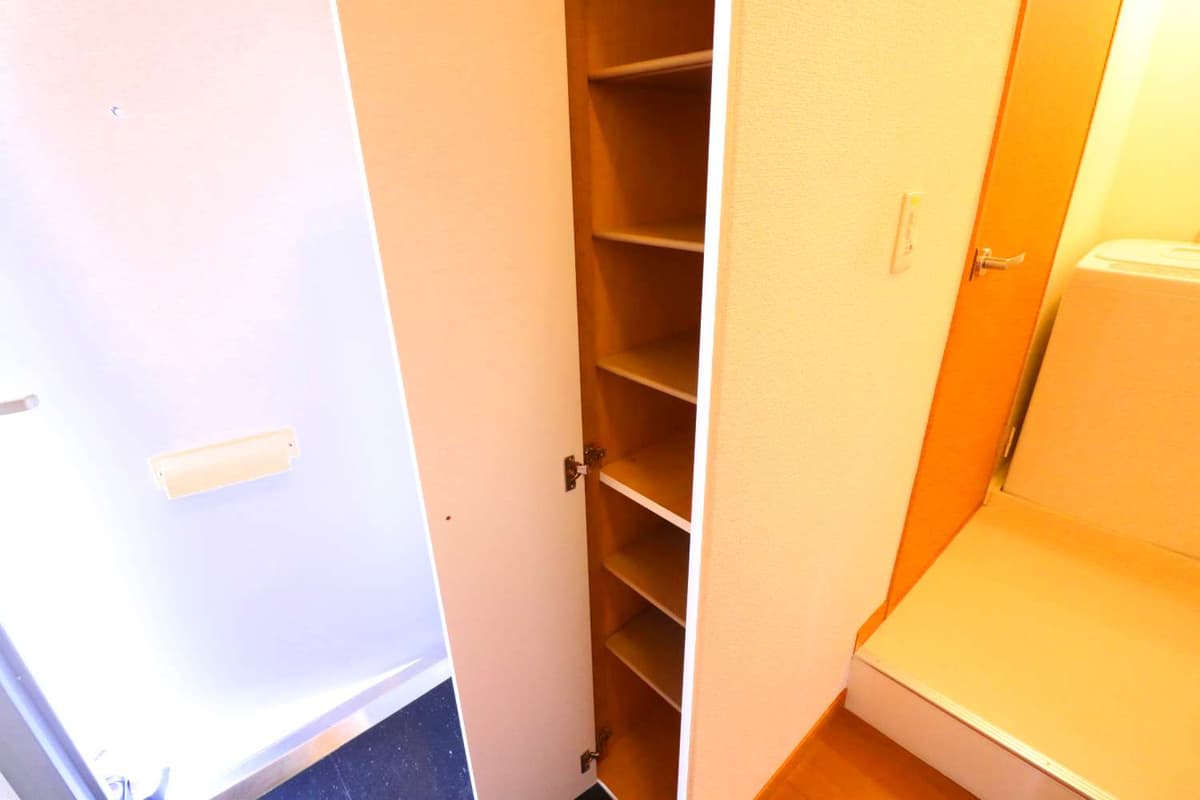 Room image 12