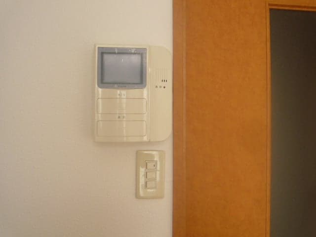 Room image 13