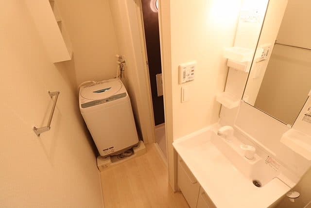 Room image 11
