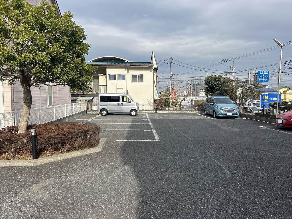 Room image 12