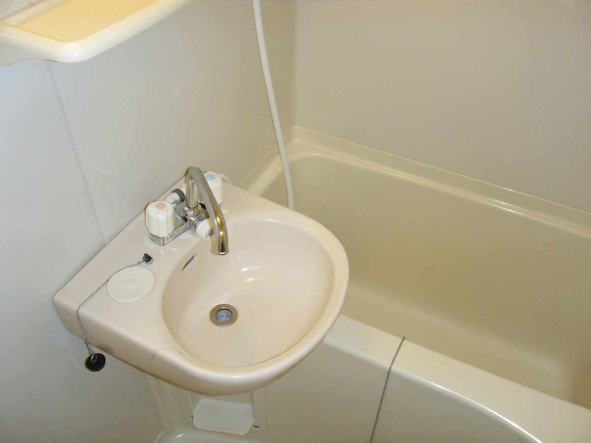 Room image 8