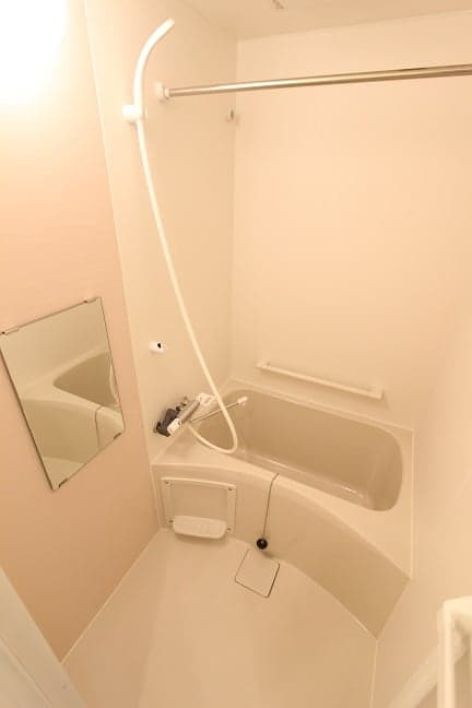 Room image 11