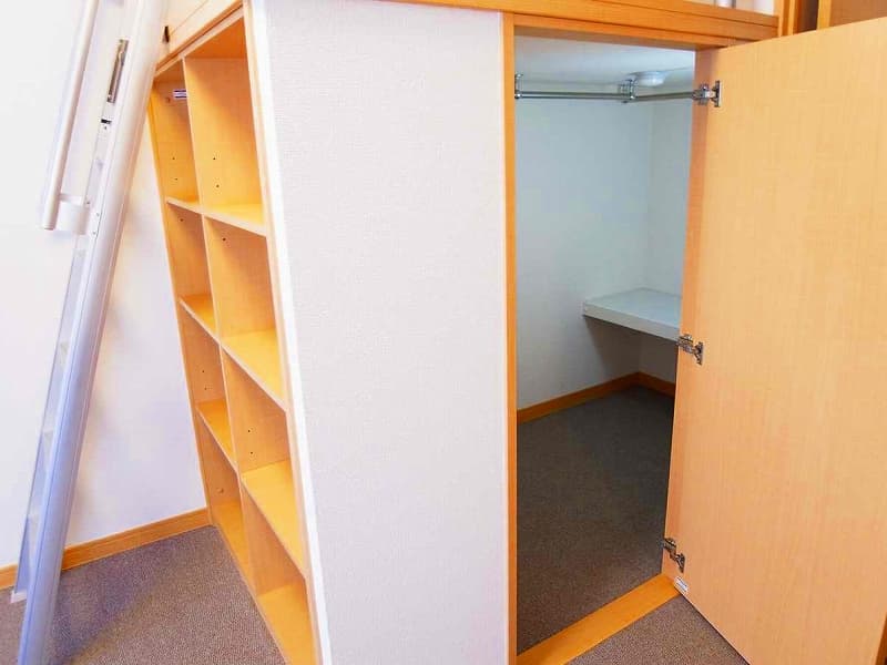 Room image 11