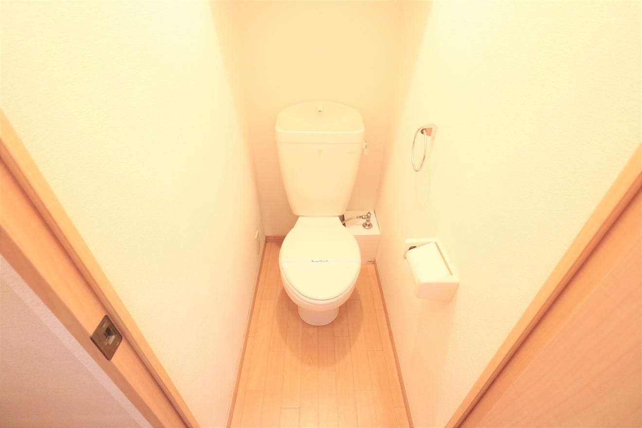 Room image 16