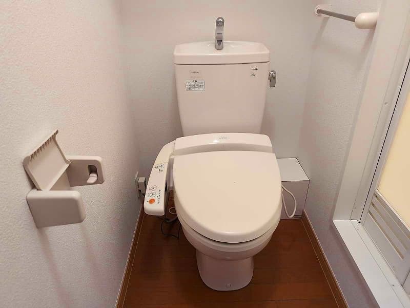 Room image 8