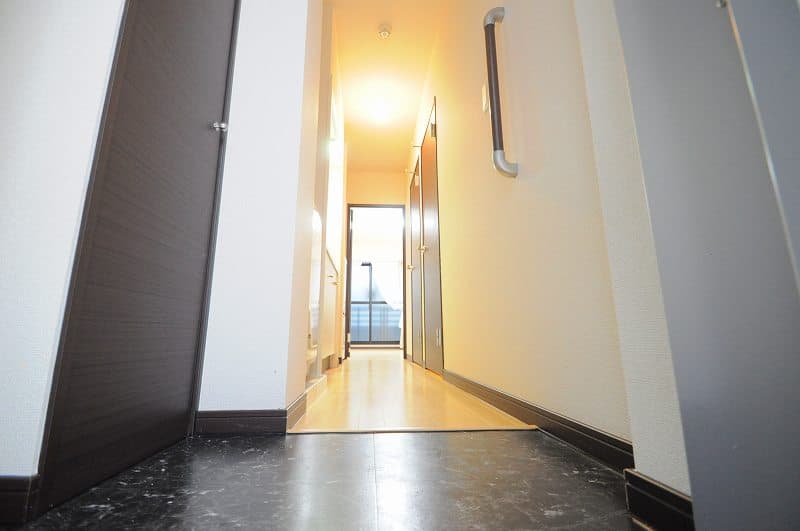 Room image 8