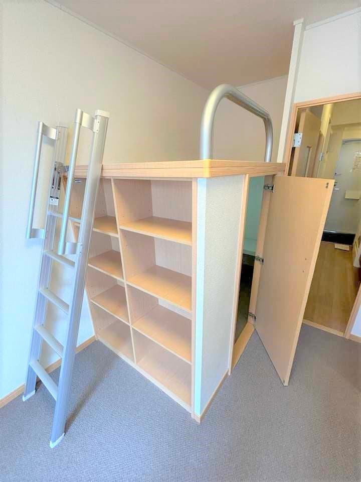 Room image 9