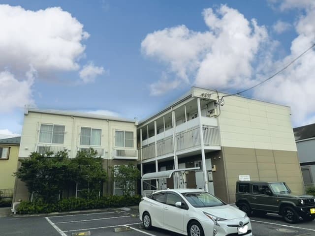 Main exterior of leopalace ISAO