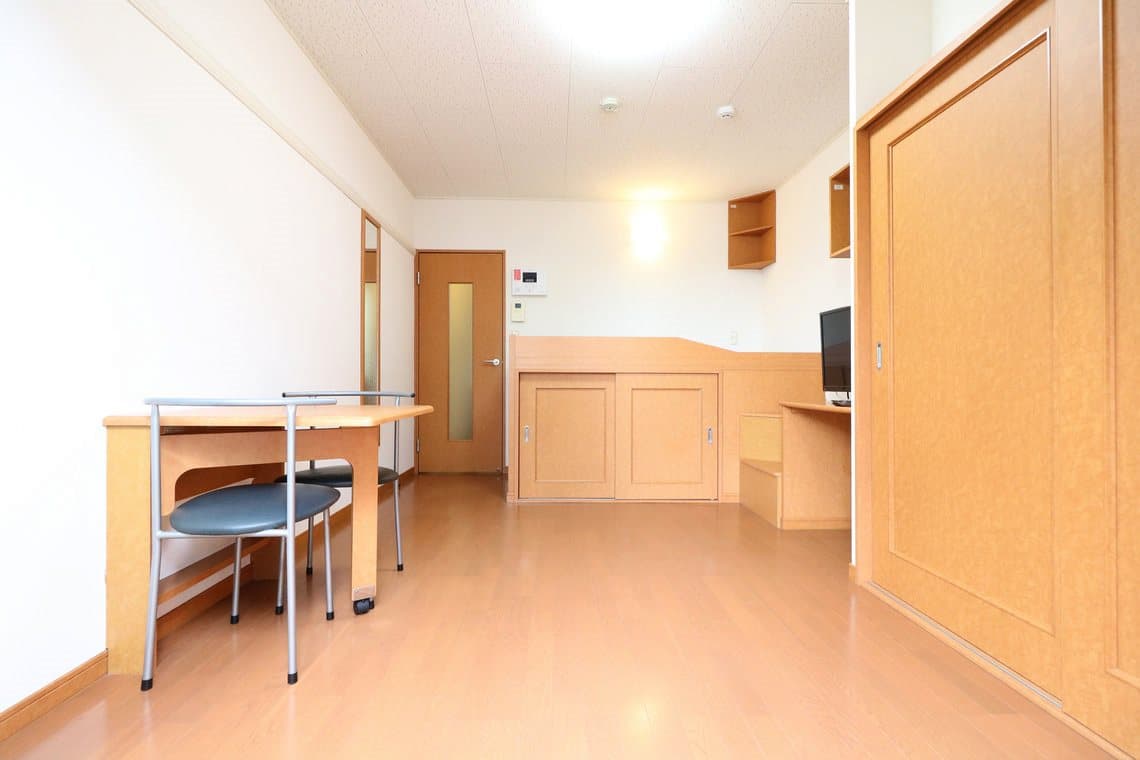 Room image 11