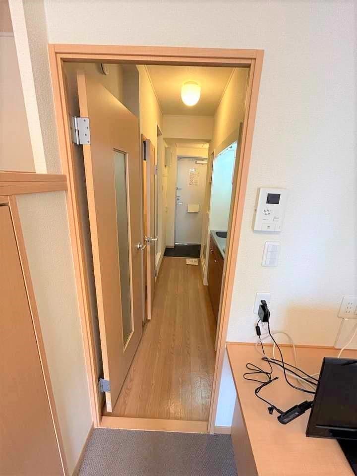Room image 12